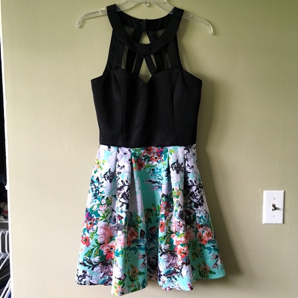 Crystal Doll Dresses & Skirts - 👗Cutout Sleeveless Floral Fit & Flare Scuba Dress